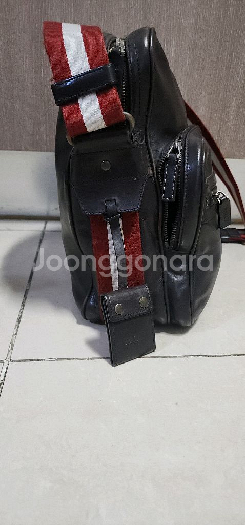 발리 BALLY 가죽 크로스백--2