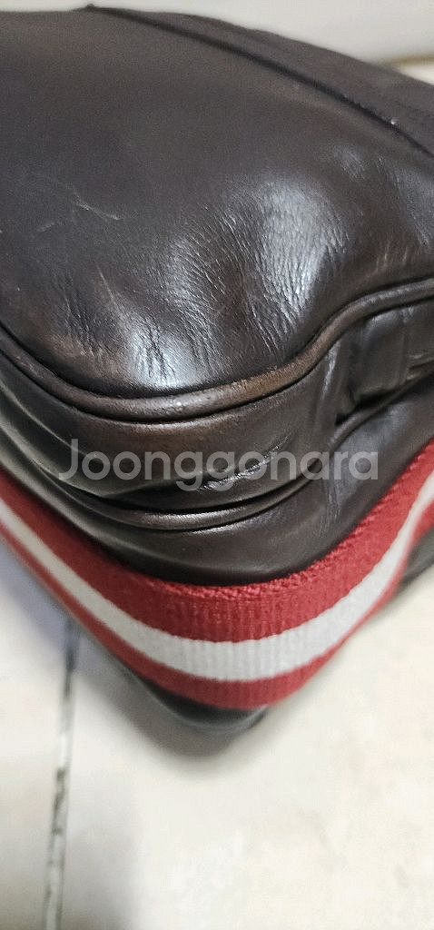 발리 BALLY 가죽 크로스백--6