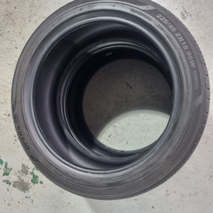 중고타이어 225 45 18인치 245 40 18인치