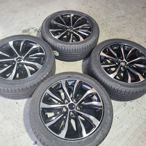 말리부 블랙 컷팅 말리부 18인치 휠타이어 245 45