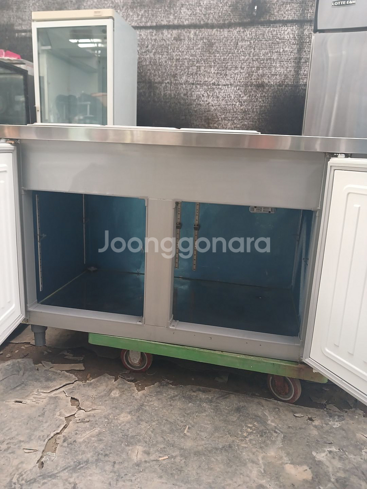 1500 토핑테이블냉장고(4분의1바트 9개채용,디지털)--0