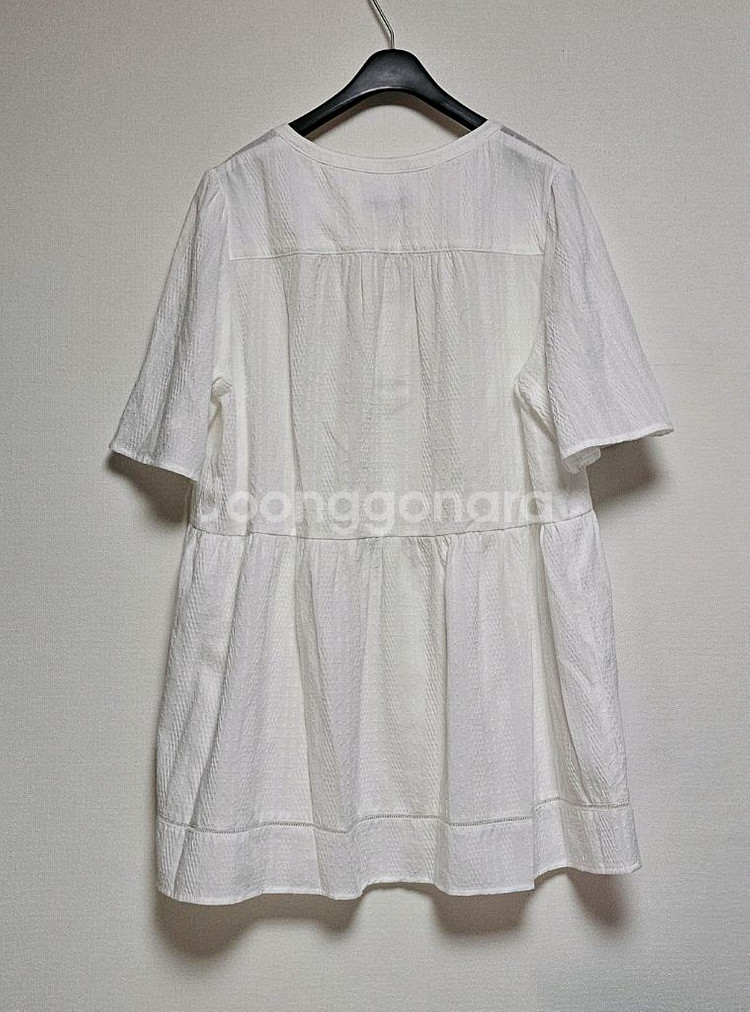 써스데이아일랜드 롱 블라우스--1