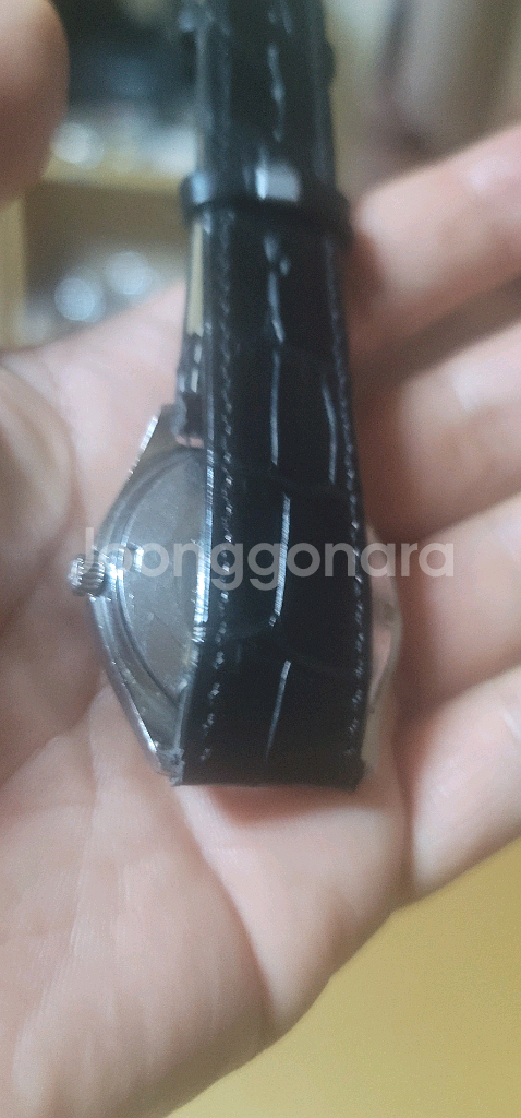 Bulova 오토매틱 시계입니다빈티지한 디자인이 돋보이--2