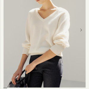 sie 시에 마레 루즈 울 브이넥 니트 크림 (미개봉)