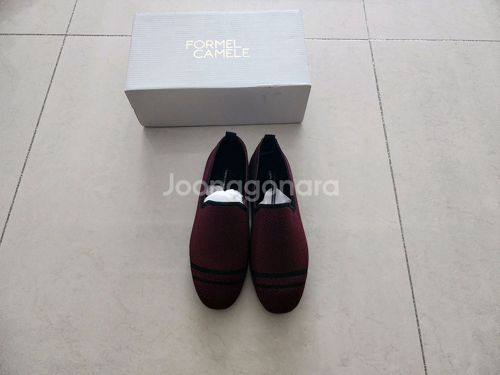 포멜카멜라 여성 겨울 로퍼235사이즈 새거팔아요--0