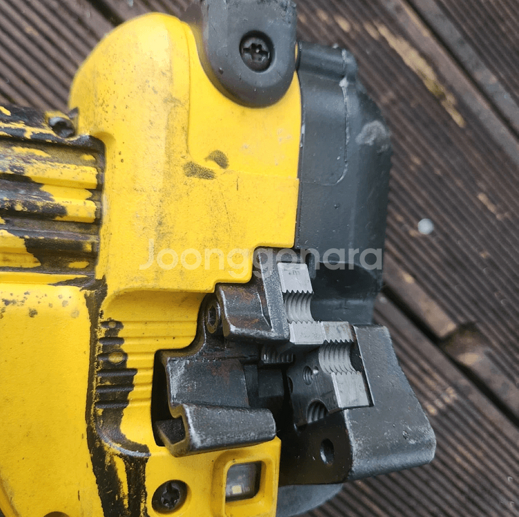 디월트 DCS350 전산볼트 커터기--3