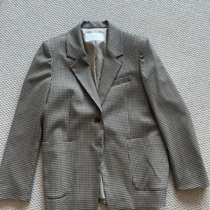 닐바이피 체크자켓