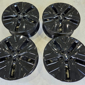 (판매) ev6 블랙 19인치 휠한대분 판매합니다 