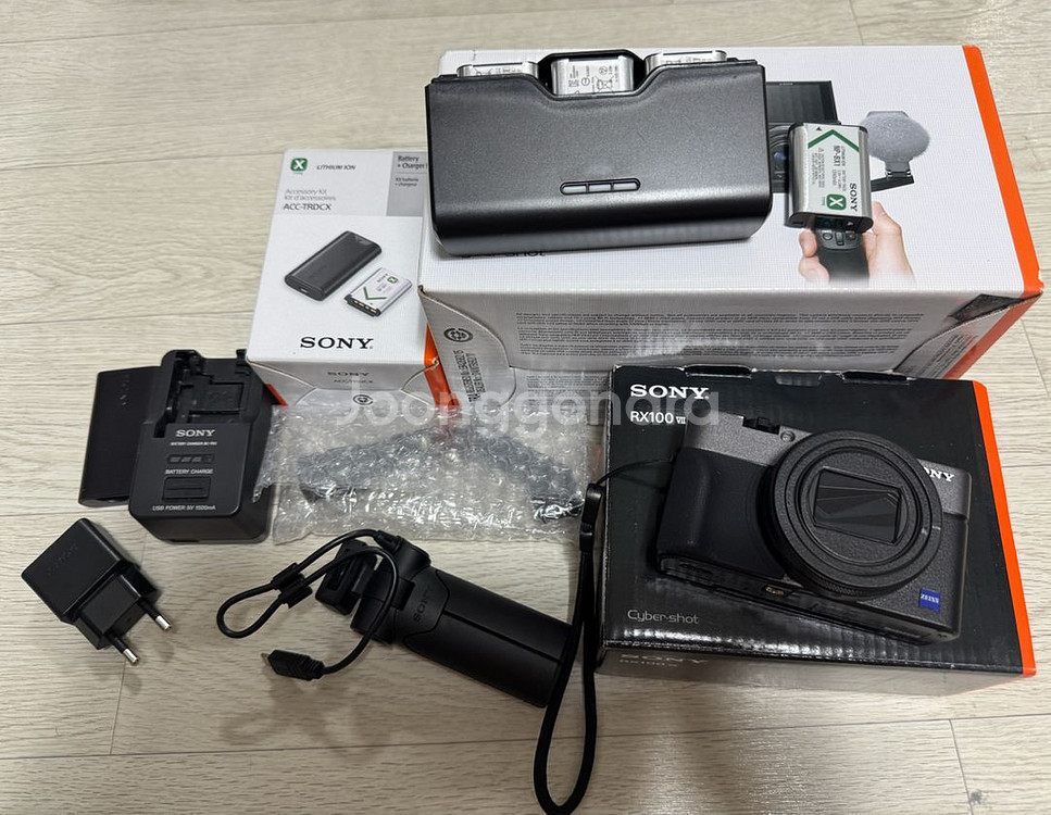 소니 RX100M7--1