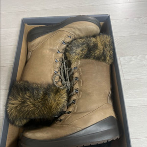 Ecco 여성 겨울 부츠 39사이즈 -새상품수준