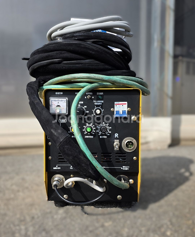국산 알곤용접기 300A–소형·강력한 성능!--2