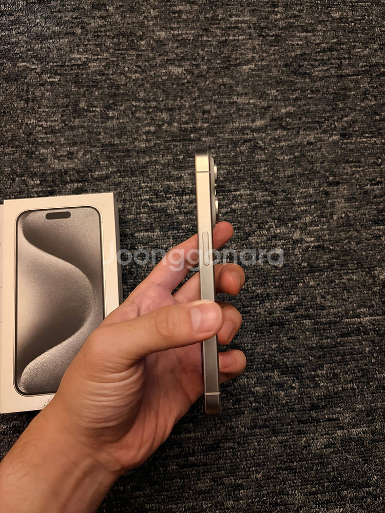 아이폰15pro 128gb 화이트 리퍼 미사용 판매합니--5