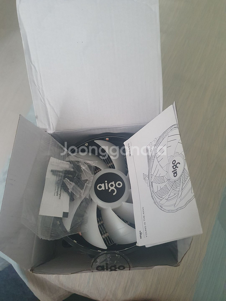 aigo 400x(인텔만 가능) cpu 쿨러 팝니다--1