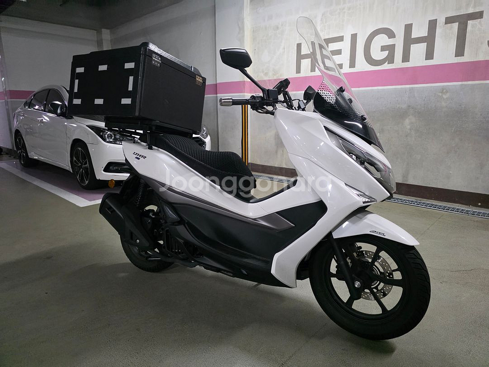 (청주/오창) UHR125 23년식 2500km 신차급--3