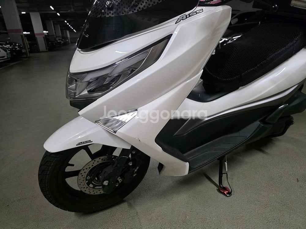 (청주/오창) UHR125 23년식 2500km 신차급--8