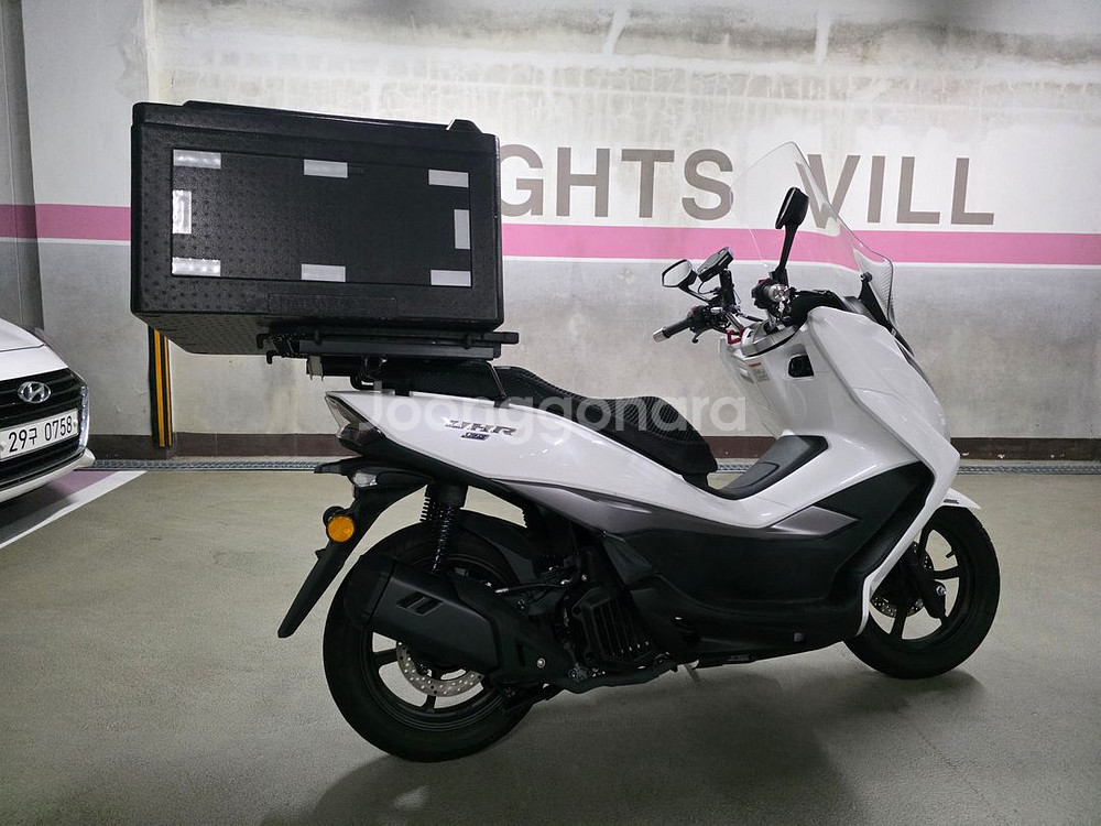 (청주/오창) UHR125 23년식 2500km 신차급--4