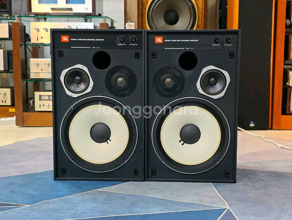 JBL 4312B MKII 고급형 모니터 스피커ㅡ신동품--0