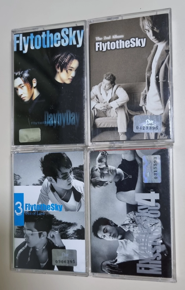 플라이 투 더 스카이 1-4집 카세트테이프 이미지