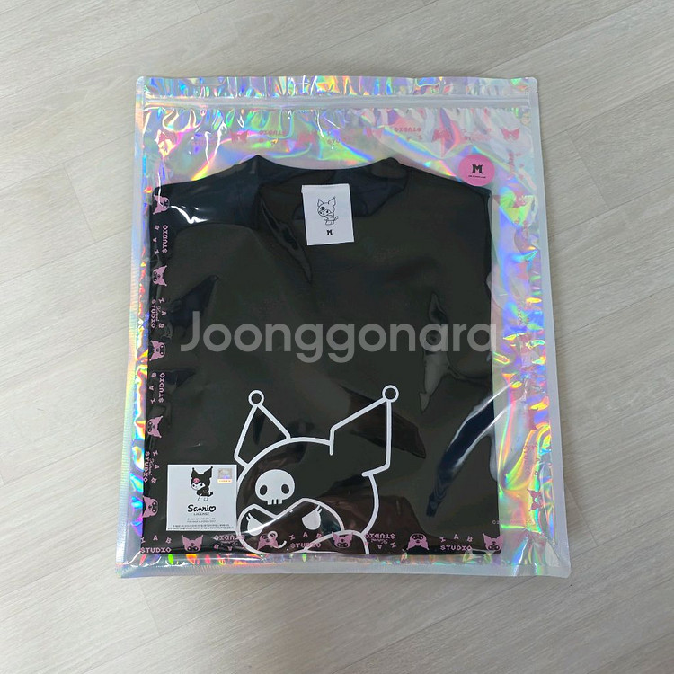 아이앱 스튜디오 쿠로미 티셔츠 블랙 M/0L--0