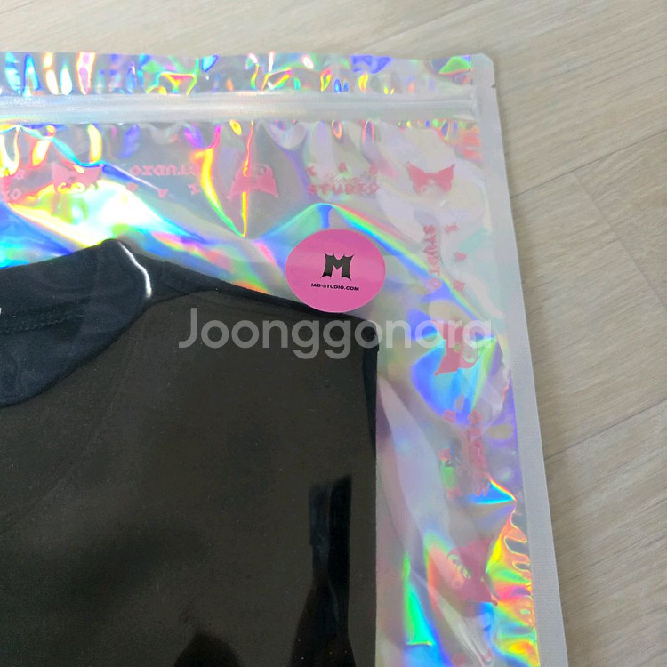 아이앱 스튜디오 쿠로미 티셔츠 블랙 M/0L--2