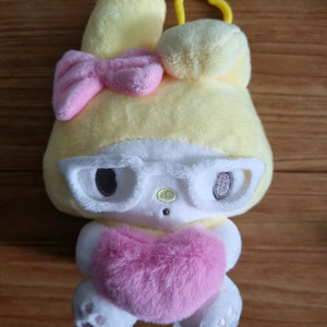마이멜로디 안경 옐로우 키링 인형