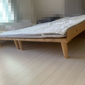 에보니아 원목 침대 프레임 (퀸)