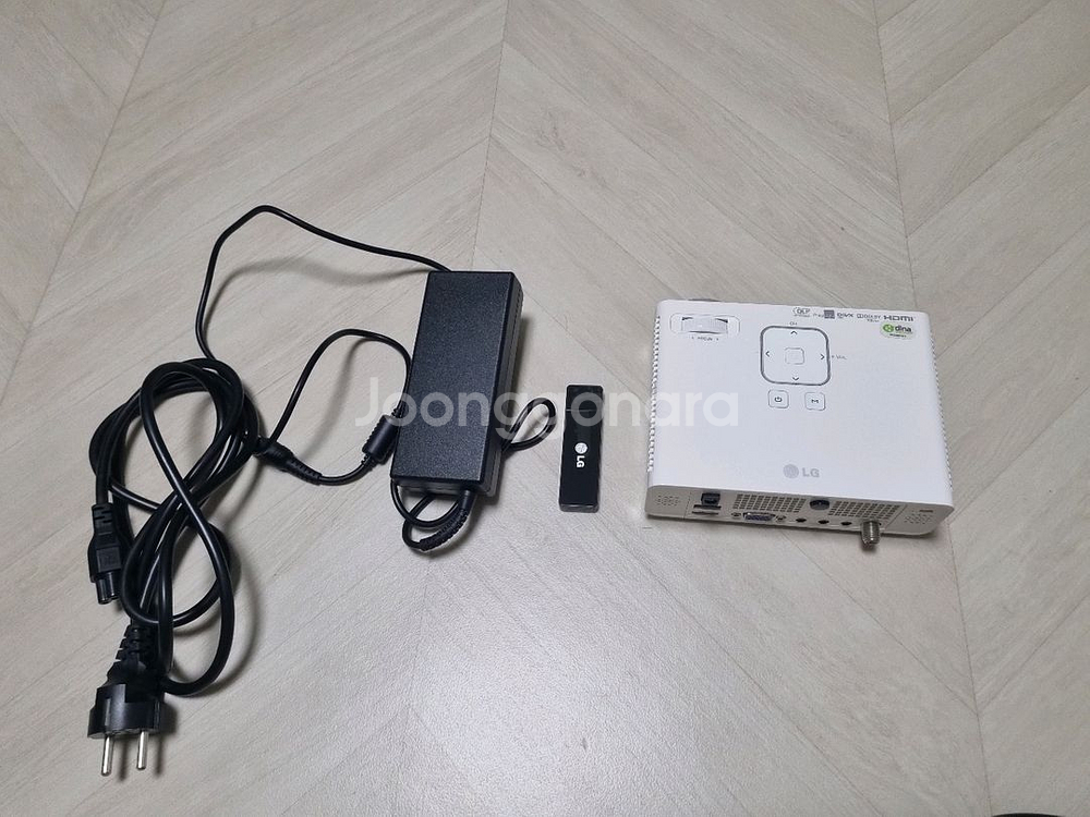 LG HW 301TN 미니빔프로젝터--1