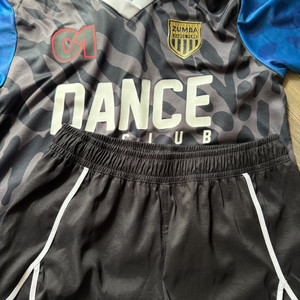 줌바웨어 티, 바지