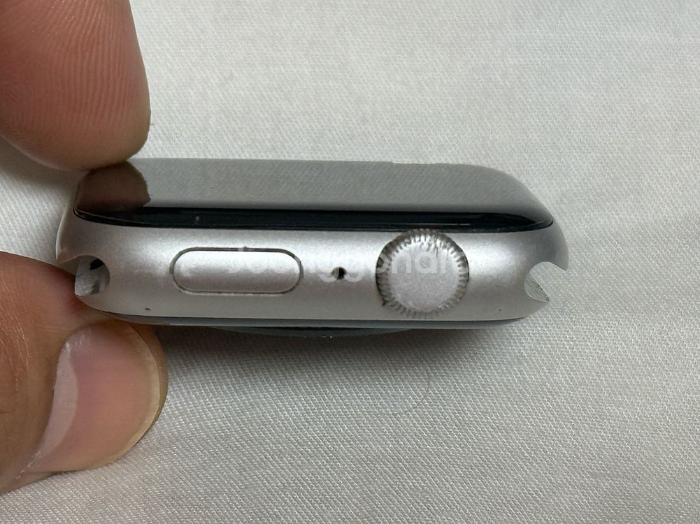 (청주) 애플워치 se 44mm 스페이스그레이 팝니다--7