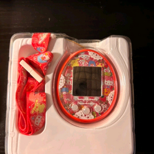 반다이 다마고치 미츠 산리오 레드 DX