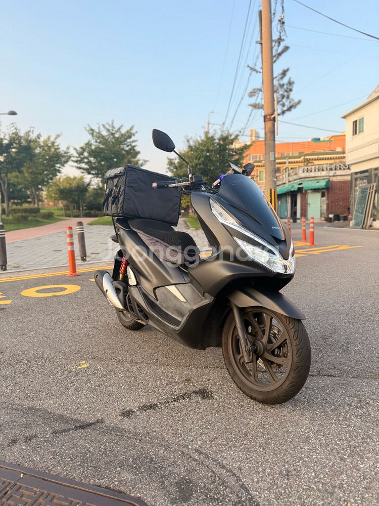 PCX125 20년식 8만키로--1