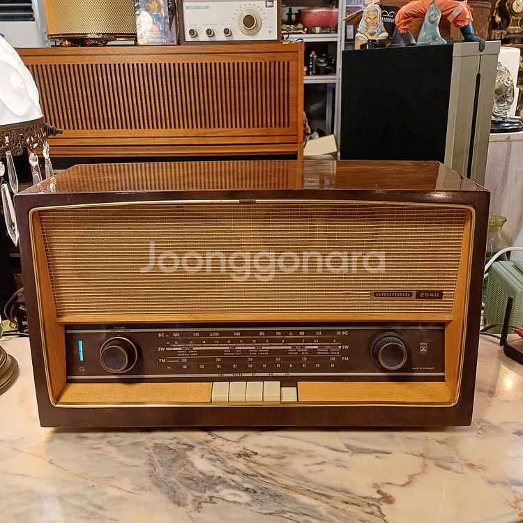 그룬딕 진공관 라디오 2540U (AUX가능)--0