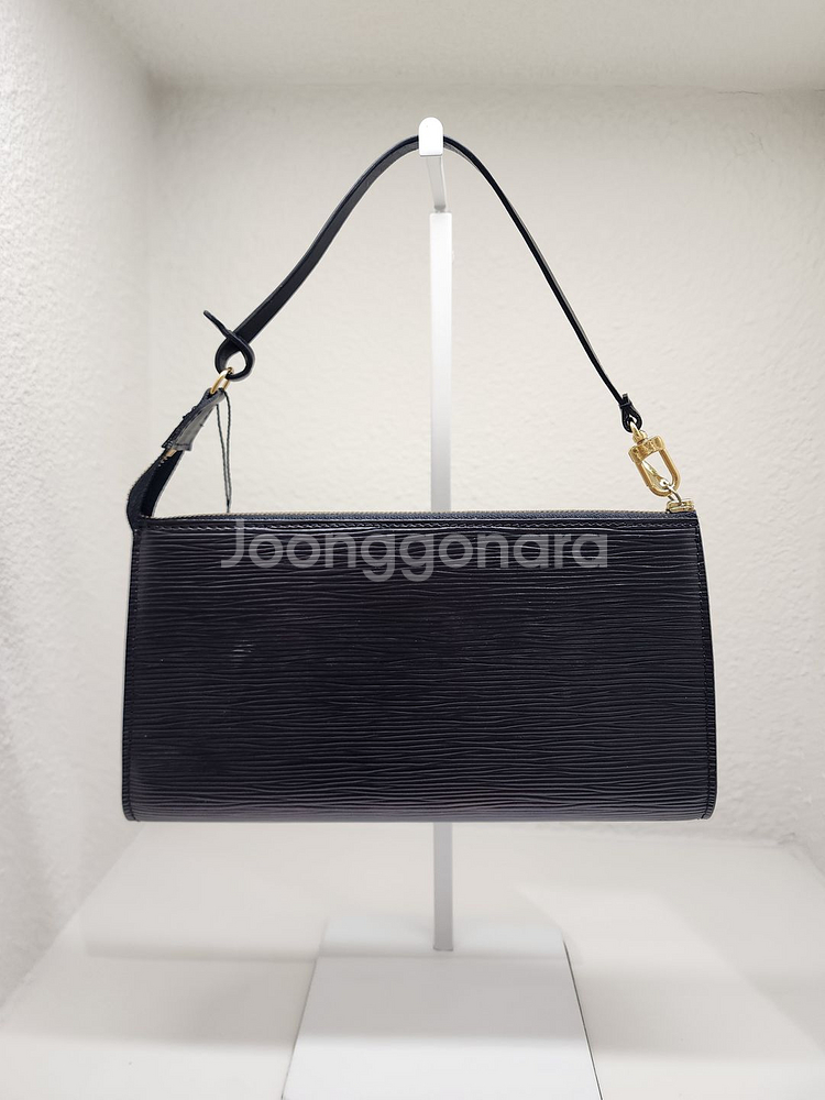 루이비통 블랙 에삐 포쉐트 악세사리 파우치백--1