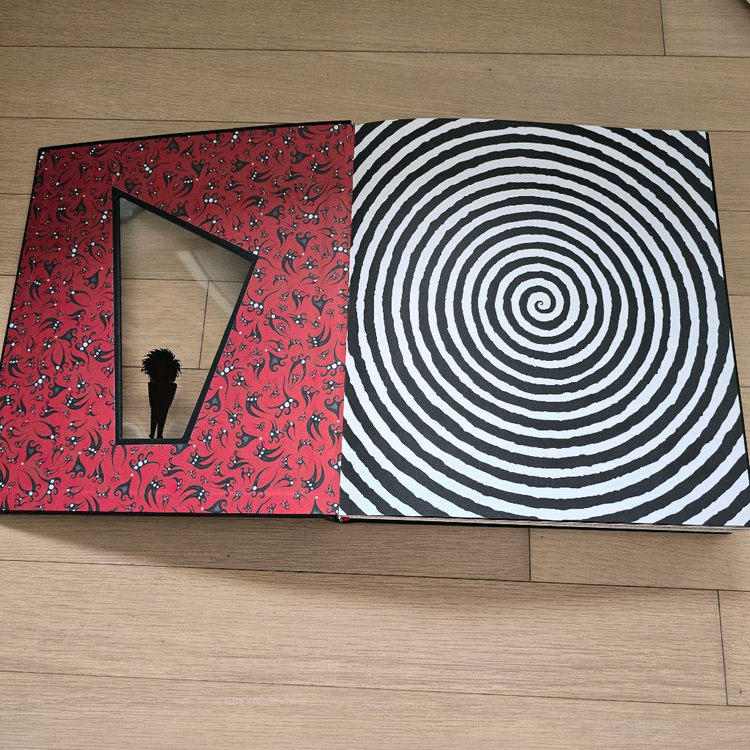 팀버튼 전시회 한정판 아트북 THE ART OF TIM--4