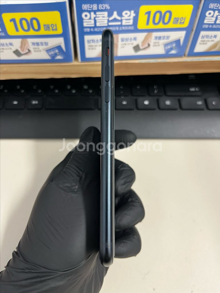 아이폰Se3 128G 미드나이트 S급!--5
