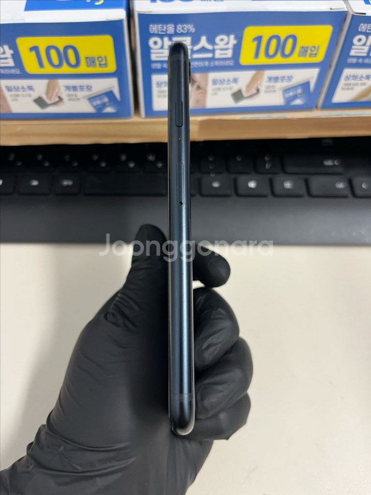 아이폰Se3 128G 미드나이트 S급!--4