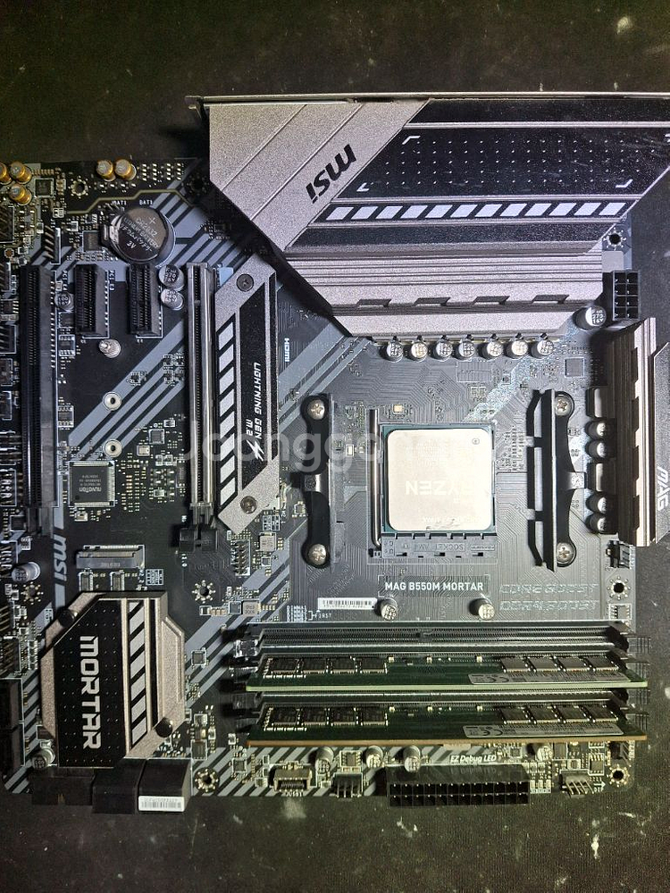 라이젠7 3700x+b550+8g*2-18만원--3