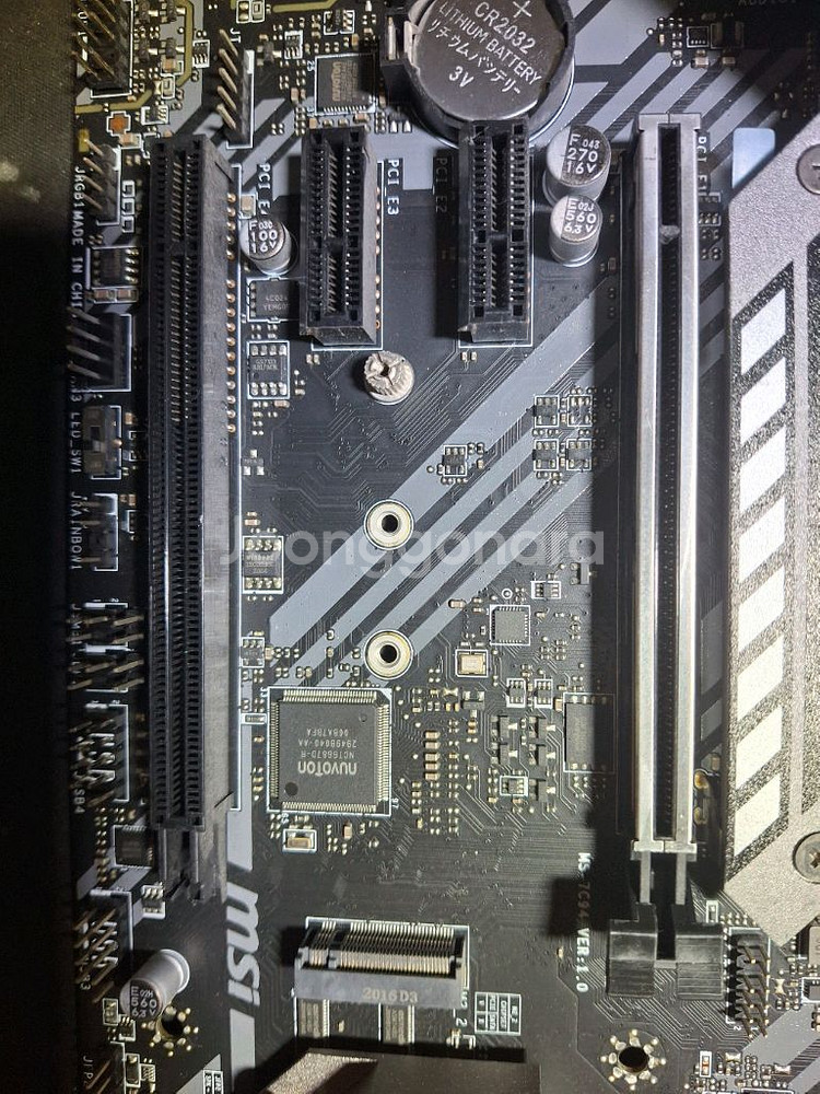 라이젠7 3700x+b550+8g*2-18만원--8