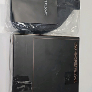 제네시스 뒷자석 목베개 세트 판매합니다