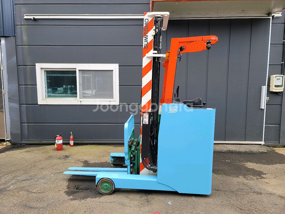 최상급 스미토모 1.5톤 6M3단 입식지게차 판매--1