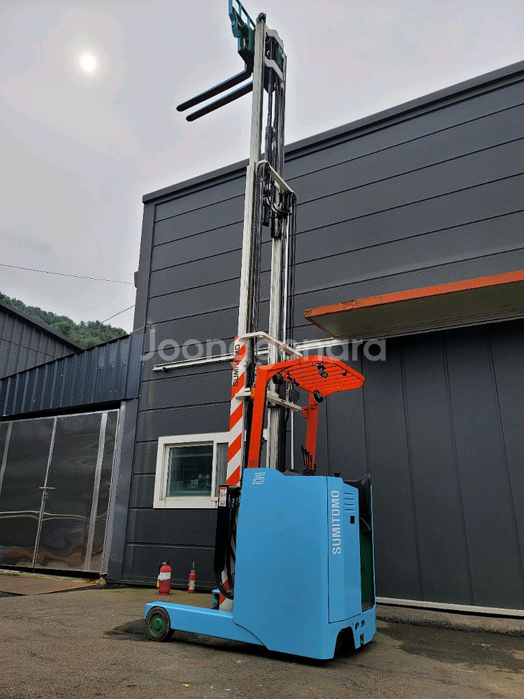 최상급 스미토모 1.5톤 6M3단 입식지게차 판매--4
