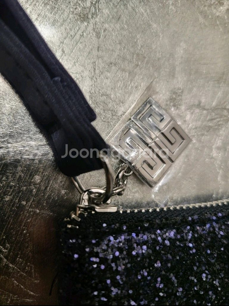 지방시 파우치--1