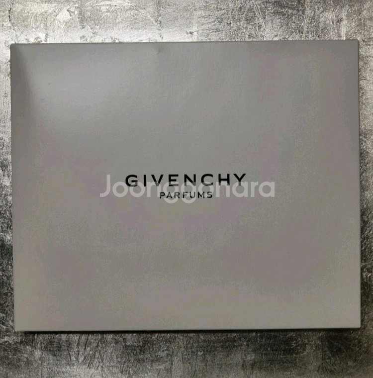 지방시 파우치--2