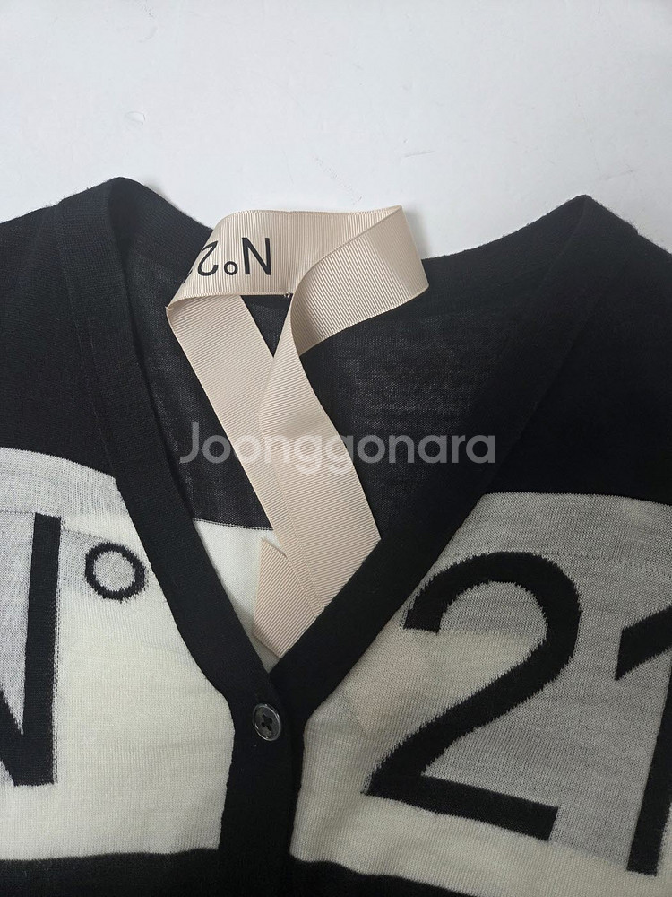 N21 여성 로고 니트 긴팔 가디건 블랙앤화이트(S)--2