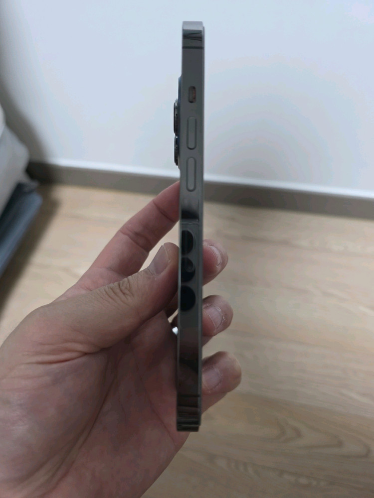 아이폰13pro 256GB 그래파이트 팝니다[50만원]--5