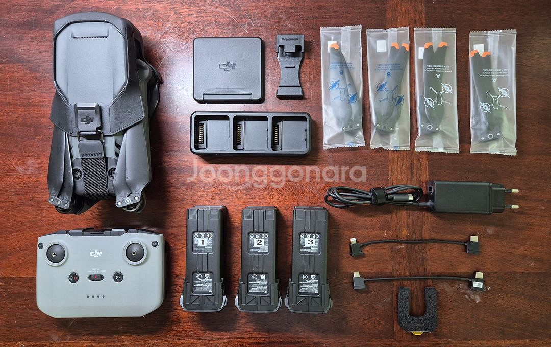 DJI 매빅3 플라이모어 콤보 세트 판매합니다.--0