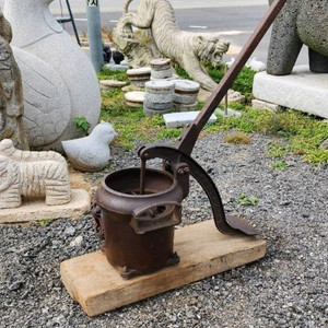 초대형 작두펌프 이미지