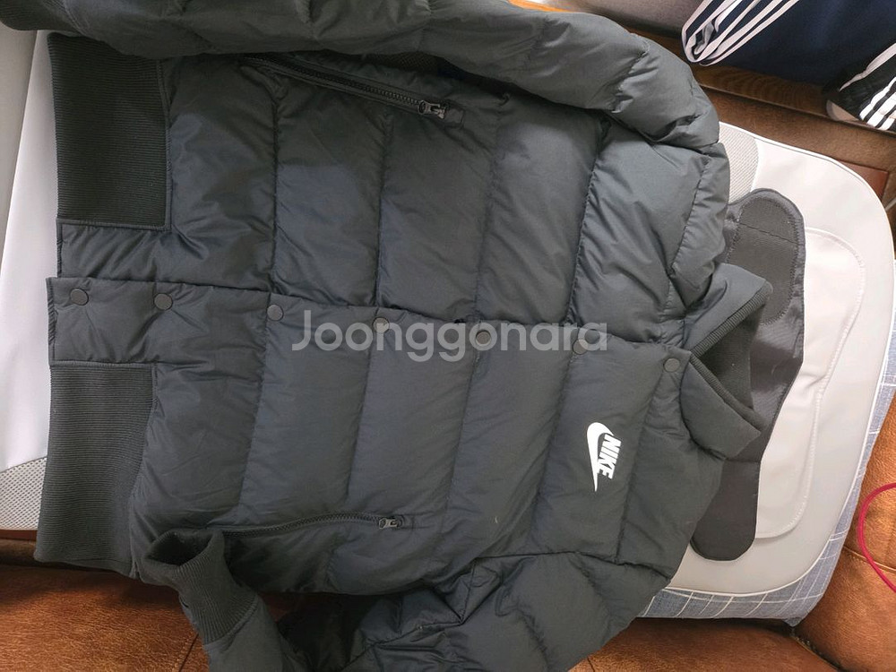 나이키 봄버 패딩 100--0