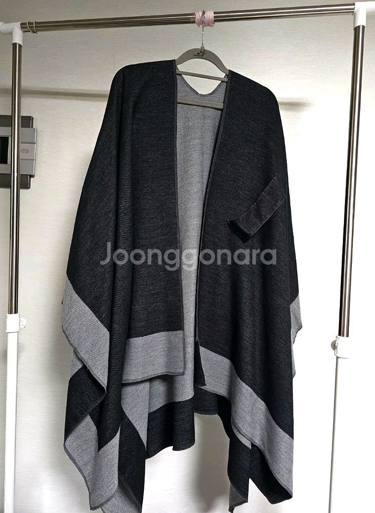 미착용 프리) 블랙/회색 숄 스타일 판초--1