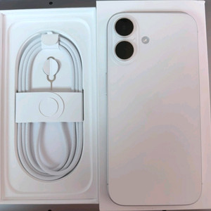 아이폰16 화이트 128GB 자급제 풀박스 S급.
